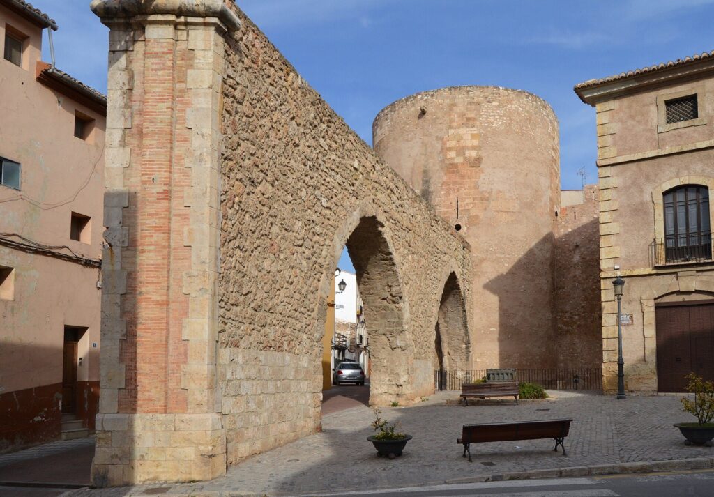 Acueducto medieval y torre del Verdugo (Segorbe)